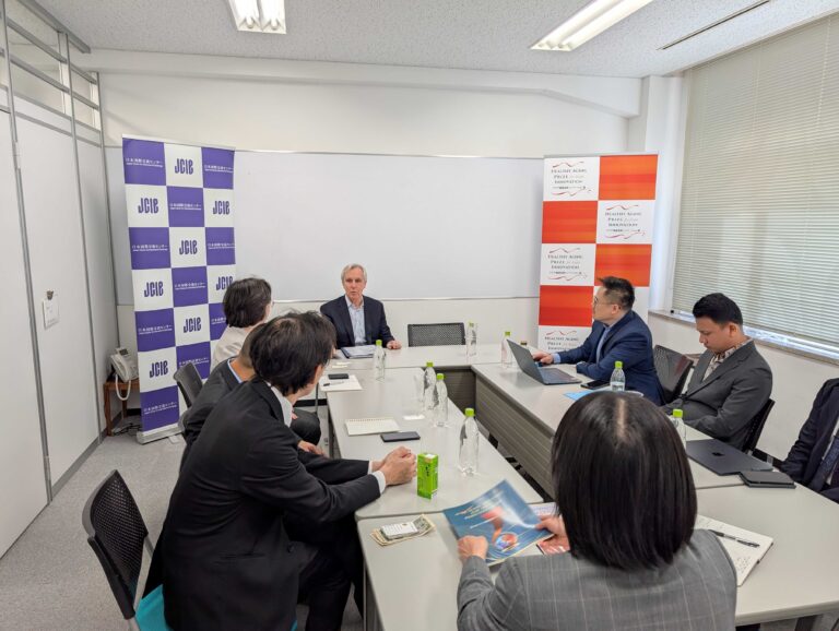 HAPI winners discussing their work with Global Coalition on Aging CEO, Mike Hodin